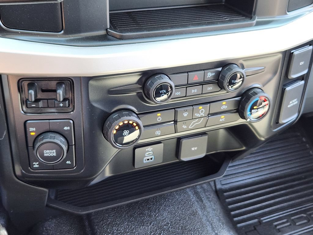 New 2026 Ford F250 XL w/ XL Chrome Package AWD/4WD image 25