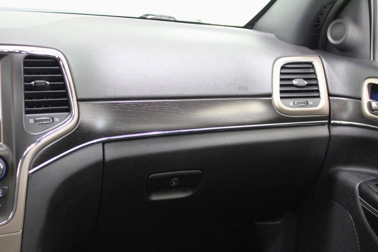 Used 2014 Jeep Grand Cherokee Limited AWD/4WD image 46