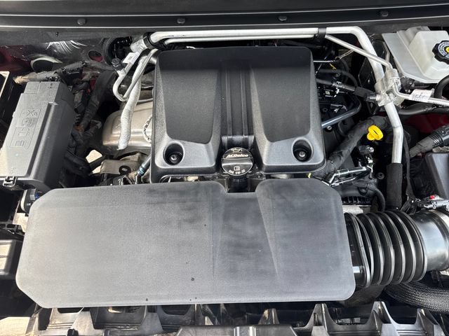 Used 2024 Chevrolet Colorado LT w/ LT Convenience Package III AWD/4WD image 21