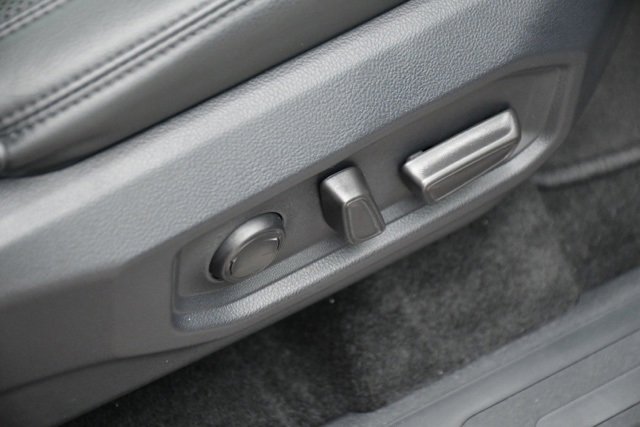 Used 2025 Toyota Sequoia SR5 image 42