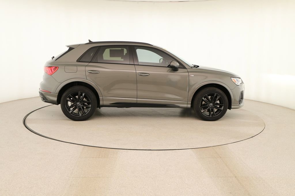New 2025 Audi Q3 2.0T Premium image 8