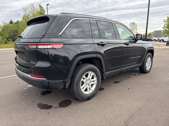 Certified 2023 Jeep Grand Cherokee Laredo w/ Luxury Tech Group I AWD/4WD image 7