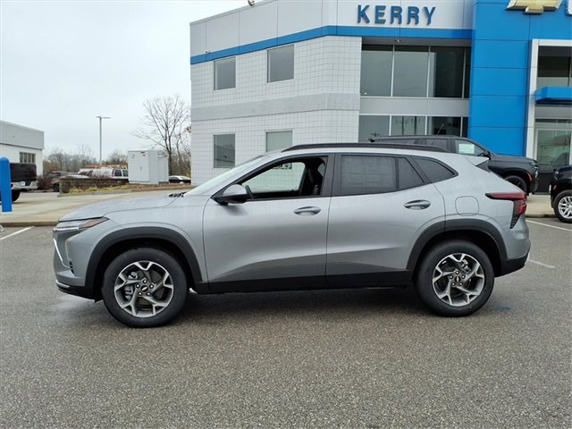 New 2026 Chevrolet Trax LT image 4