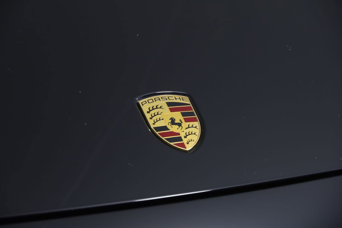 Used 2022 Porsche Cayenne AWD/4WD image 18