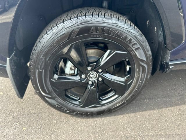 Used 2019 Toyota RAV4 XSE w/ XSE Weather Package AWD/4WD image 34