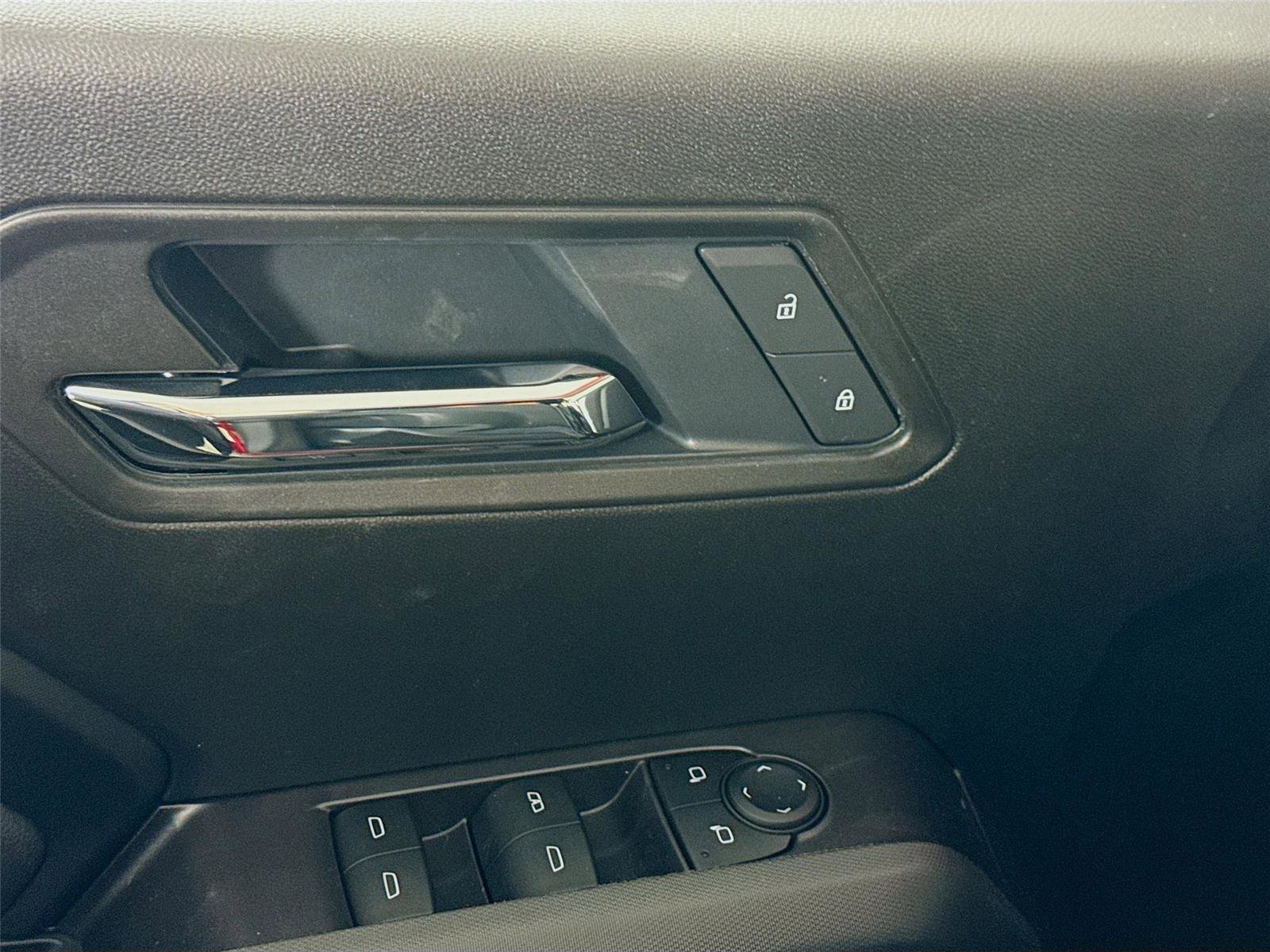 New 2026 GMC Canyon Elevation w/ Convenience Package image 13