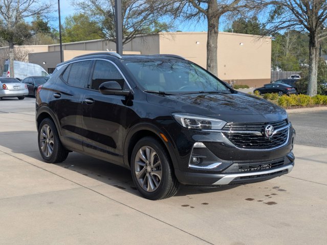 Used 2023 Buick Encore GX Essence w/ Experience Buick Package image 3