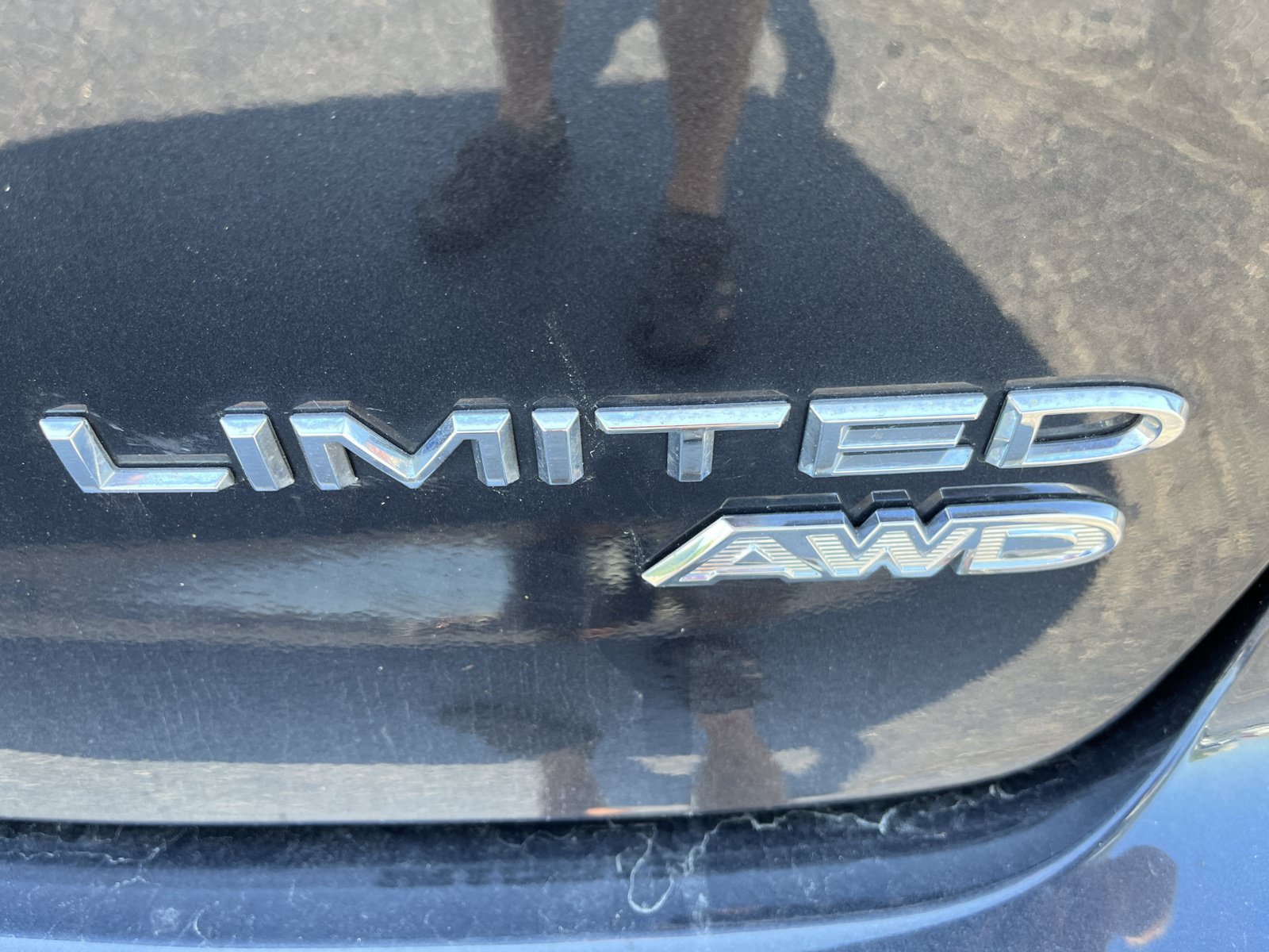 Used 2021 Chrysler Pacifica Limited w/ Uconnect Theater Family Group AWD/4WD image 13