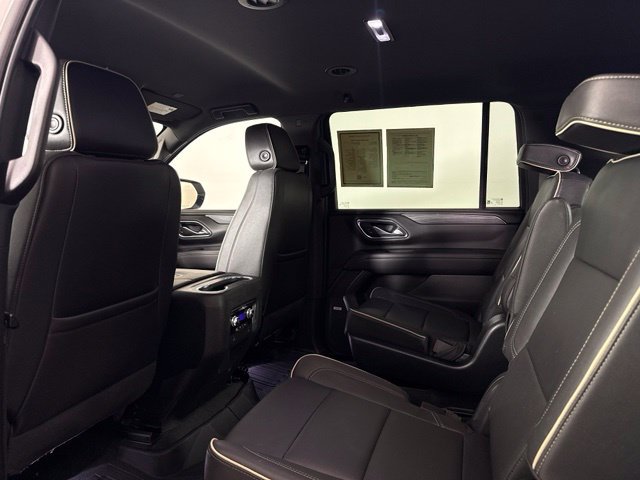 Used 2023 GMC Yukon XL SLT RWD image 31