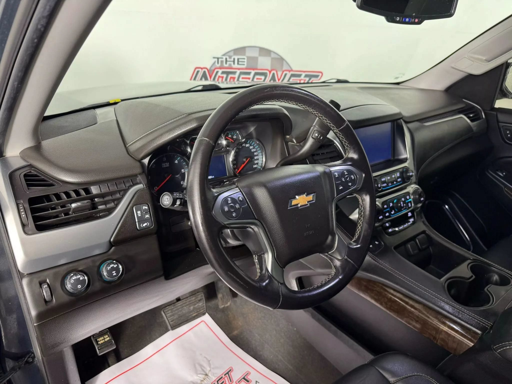 Used 2019 Chevrolet Suburban LT AWD/4WD image 10
