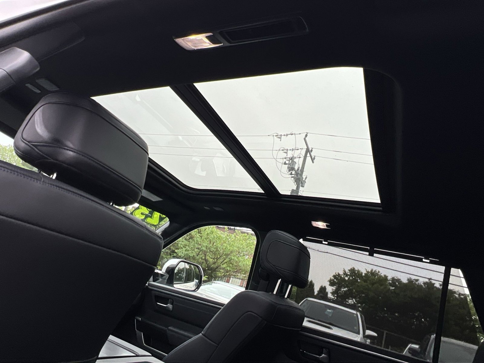 Used 2023 Toyota Sequoia Platinum AWD/4WD image 30