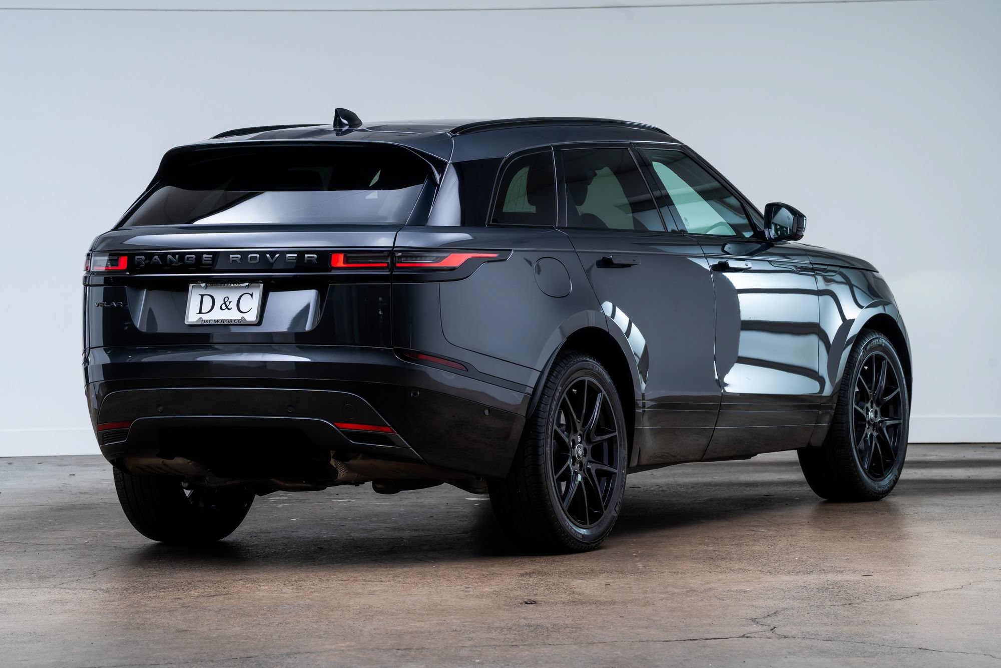 Used 2026 Land Rover Range Rover Velar Dynamic SE AWD/4WD image 7