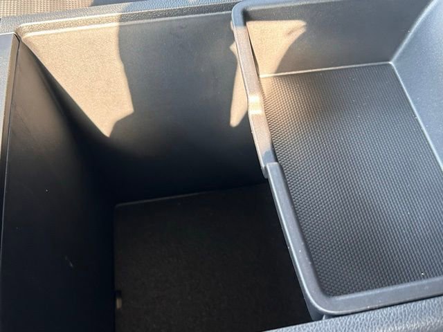 Used 2025 Kia Sorento S image 36