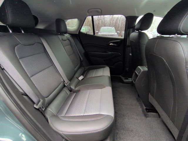 Used 2025 Chevrolet Trax LT image 25