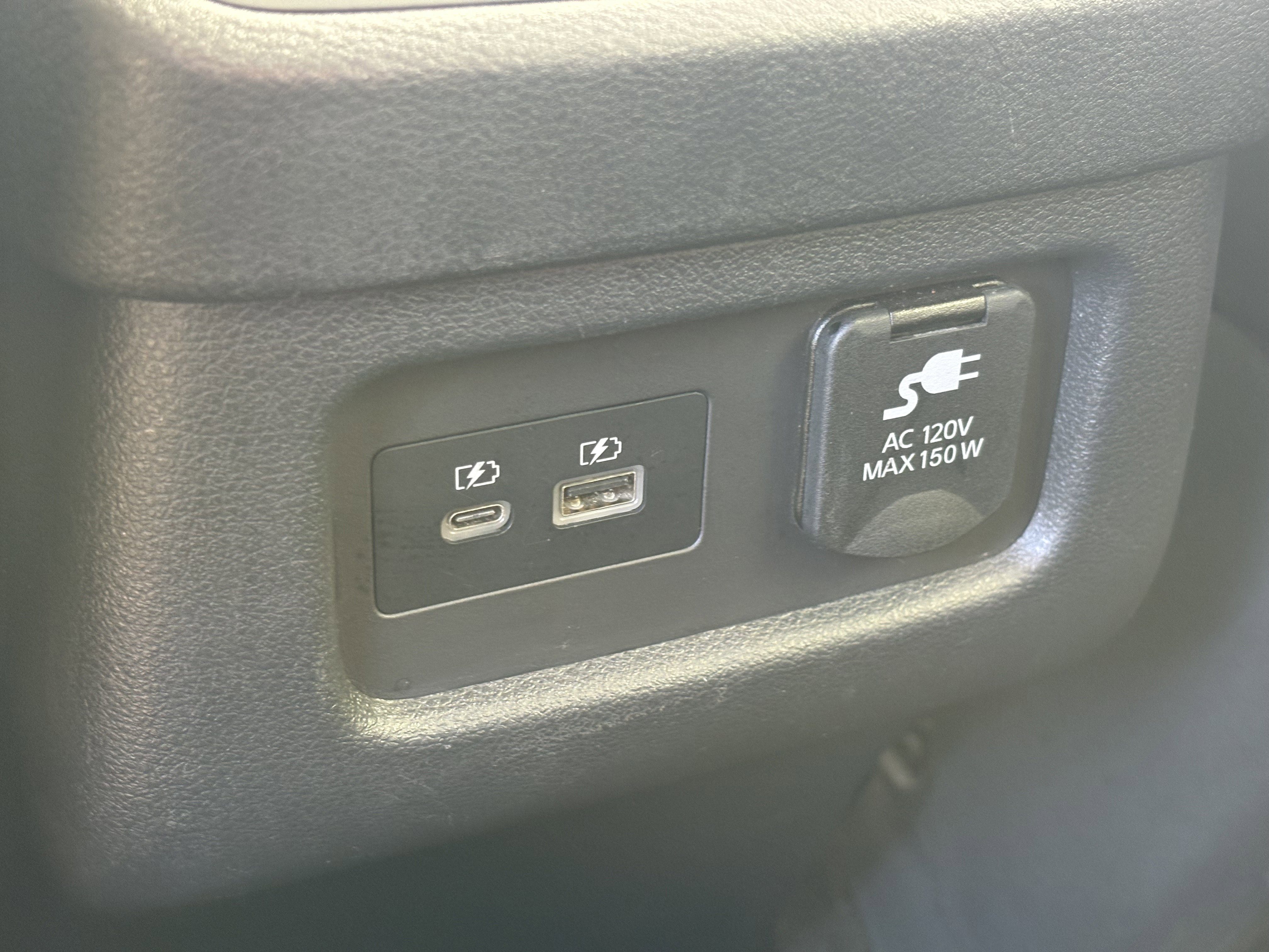 Used 2023 Nissan Pathfinder Platinum w/ Lighting Package (N93) AWD/4WD image 15