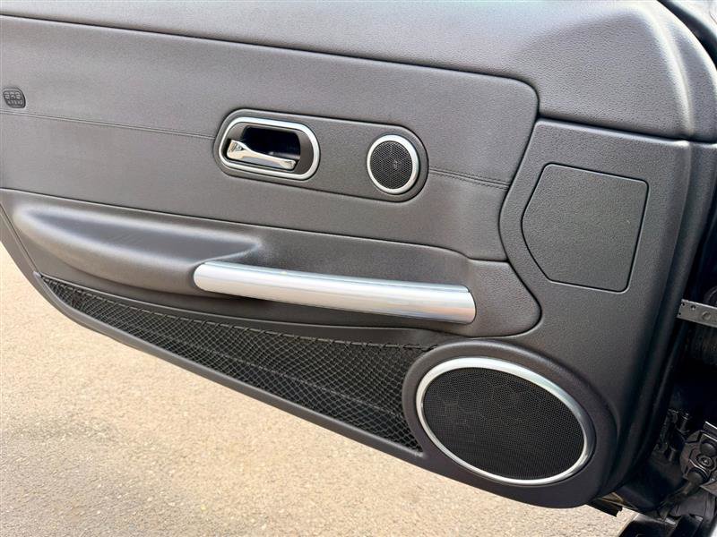 Used 2004 Chrysler Crossfire Coupe RWD image 15