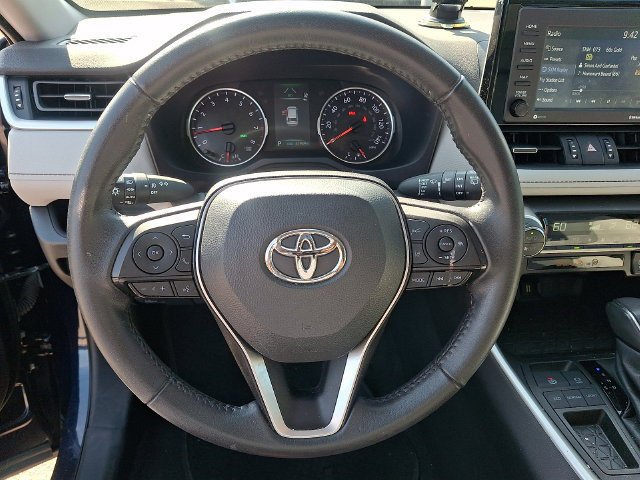 Used 2022 Toyota RAV4 XLE Premium FWD image 16