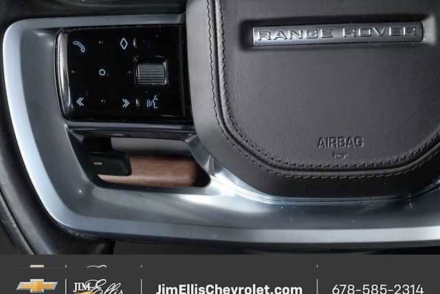 Used 2024 Land Rover Range Rover SE image 12