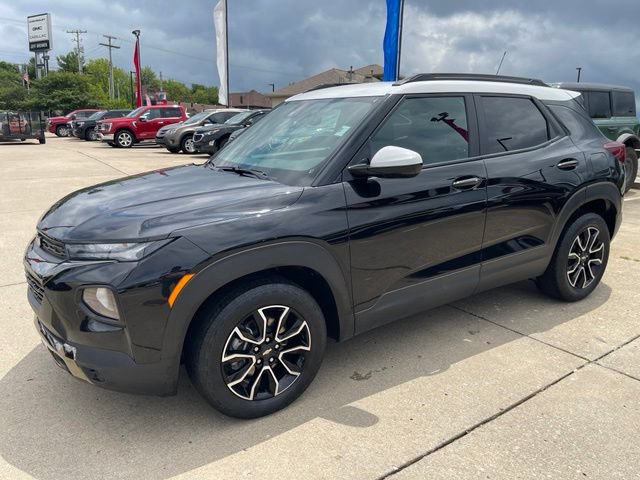 Certified 2023 Chevrolet TrailBlazer ACTIV w/ Convenience Package FWD image 2
