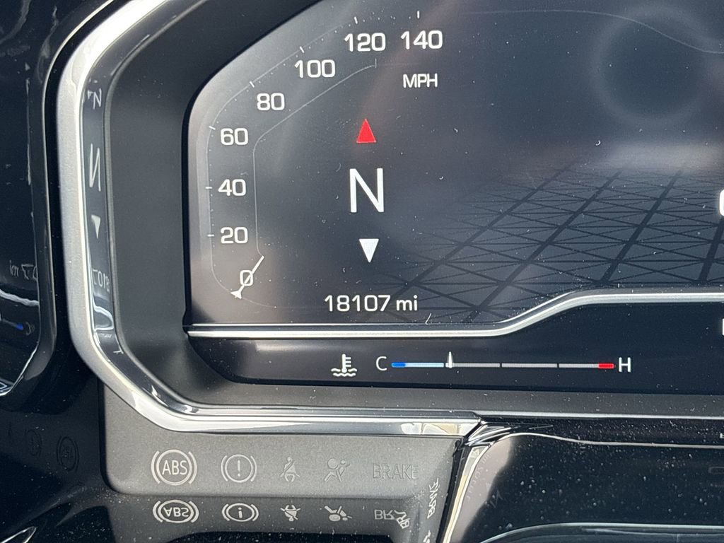 Used 2025 GMC Sierra 1500 Elevation image 12