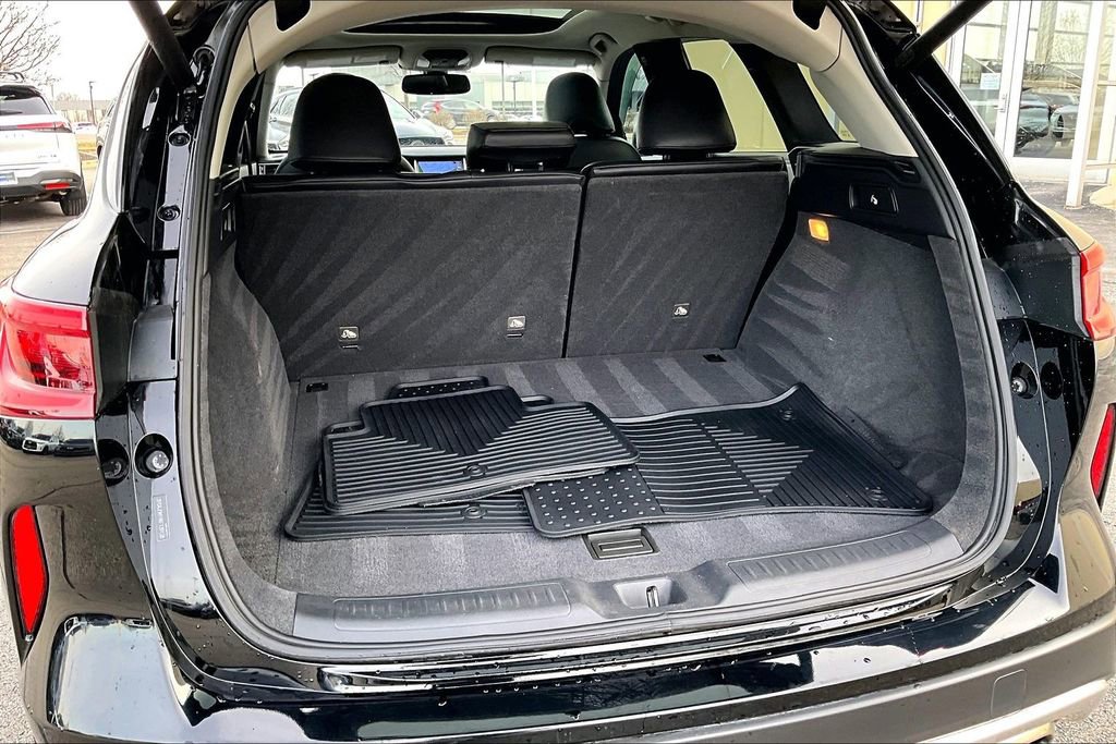 Certified 2019 INFINITI QX50 Luxe w/ Navigation Package FWD image 33