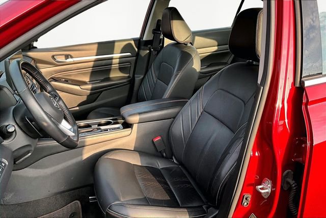 Used 2023 Nissan Altima 2.5 SR w/ SR Premium Package image 15