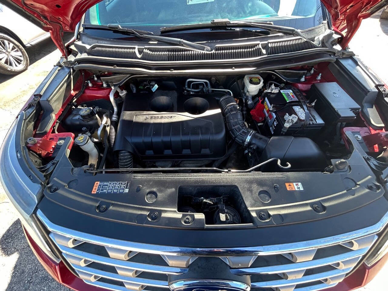 Used 2016 Ford Explorer XLT w/ Equipment Group 202A image 17