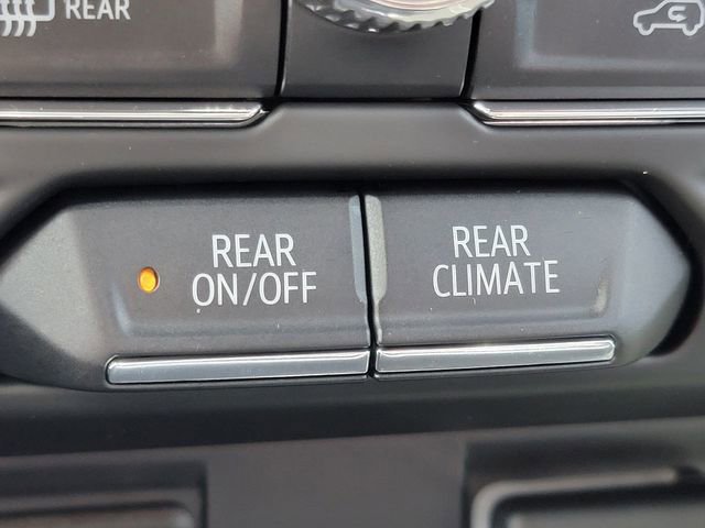 Used 2022 GMC Yukon SLT AWD/4WD image 8