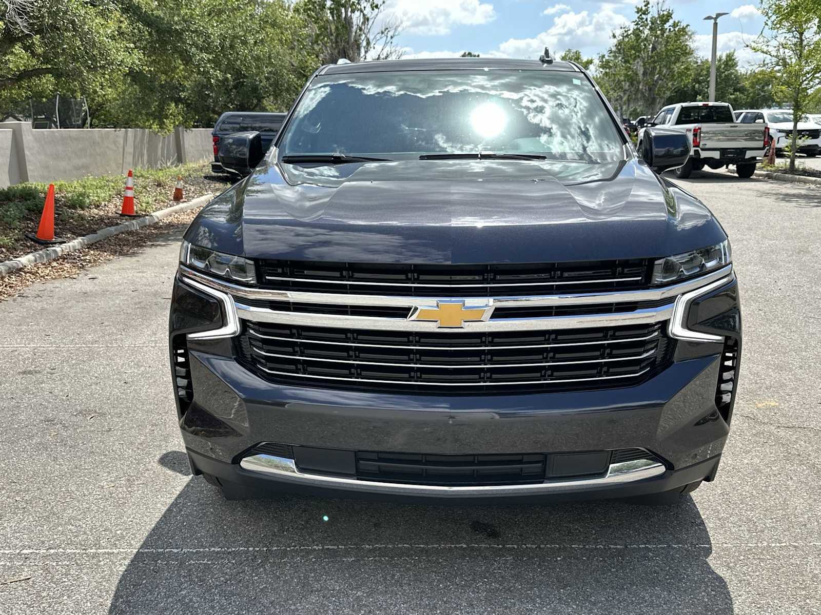 Certified 2024 Chevrolet Suburban LT RWD image 9
