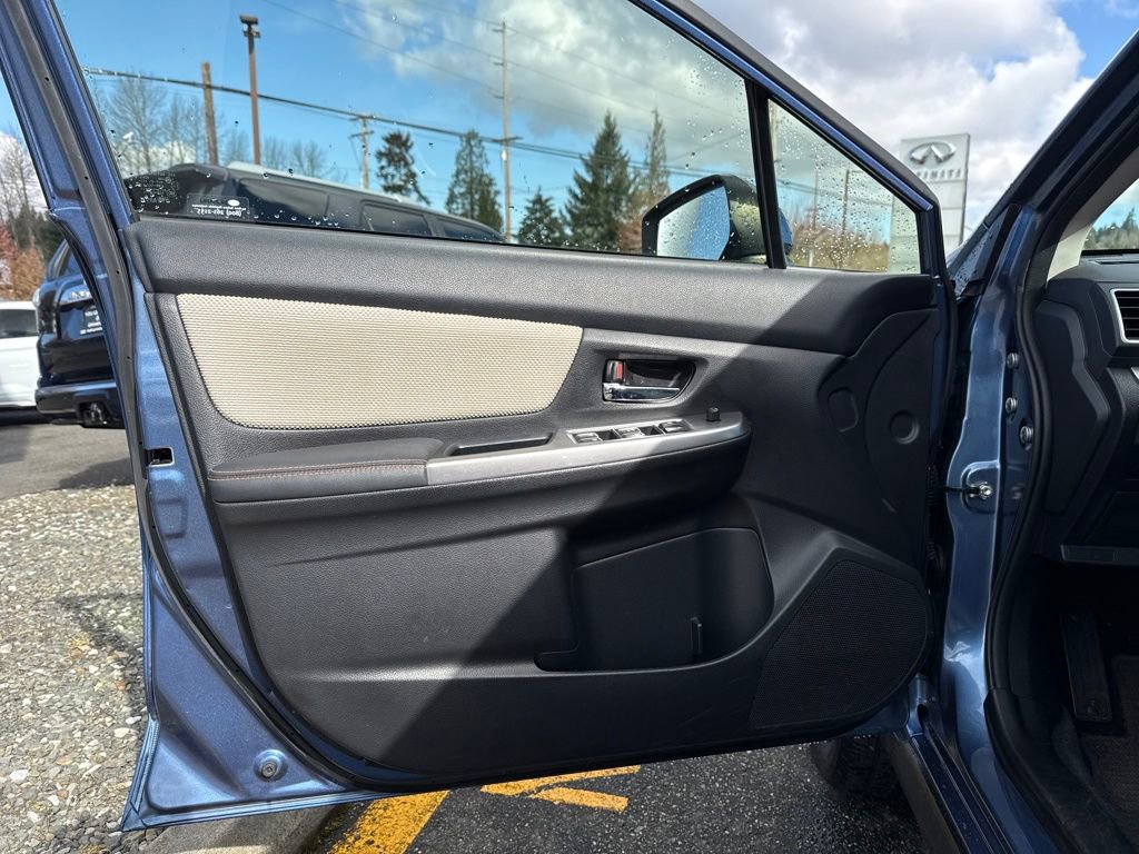 Used 2017 Subaru Crosstrek 2.0i Premium image 11