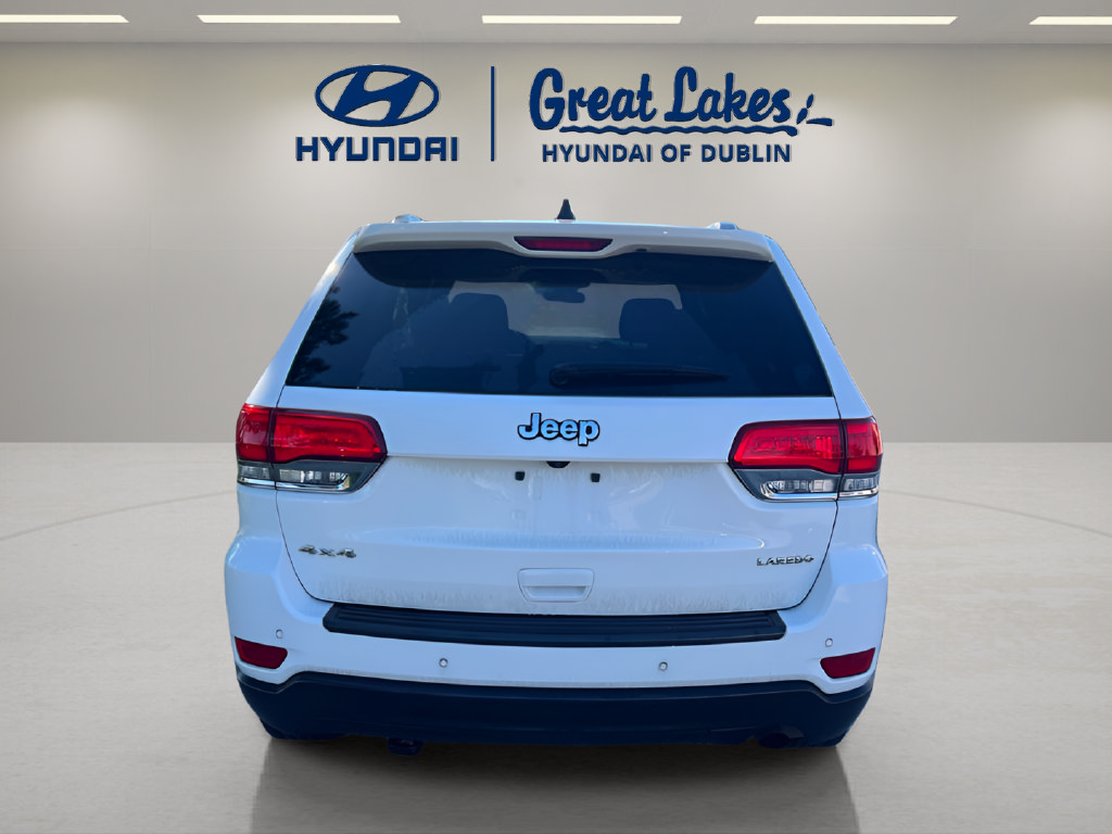 Used 2019 Jeep Grand Cherokee Laredo AWD/4WD image 4