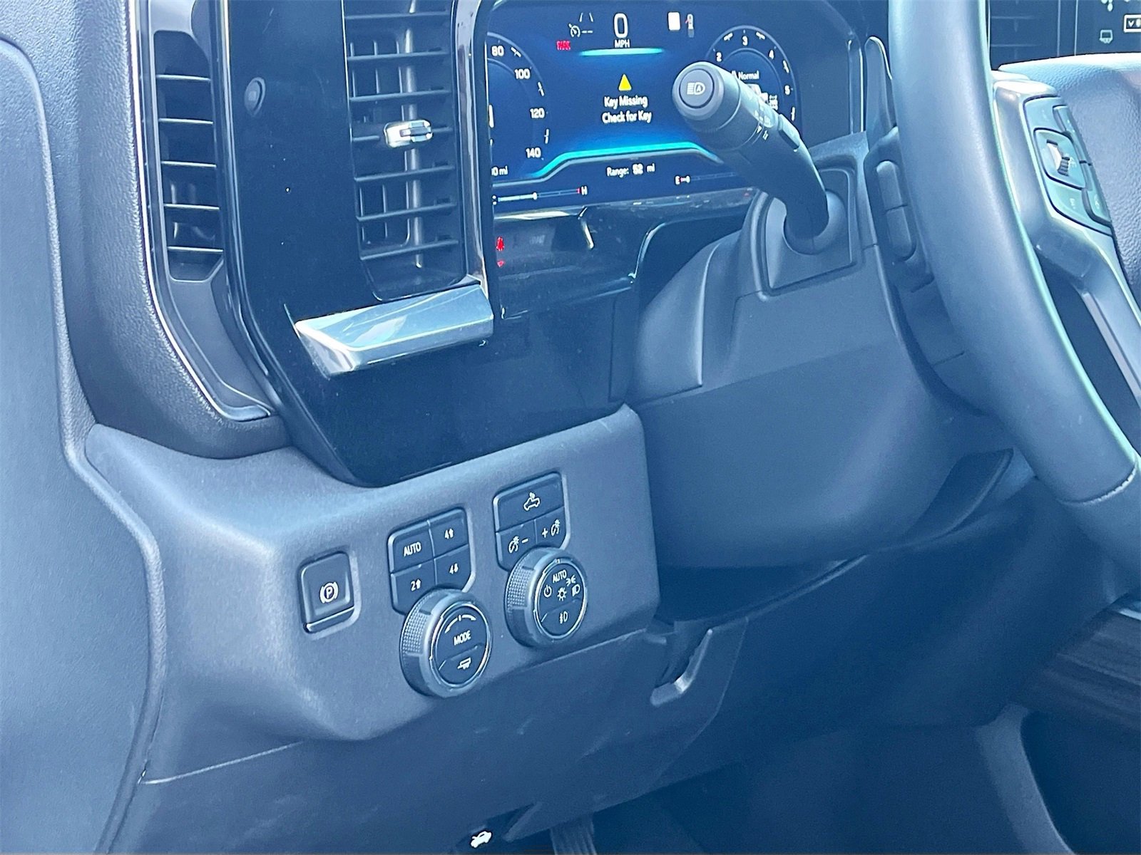 Used 2023 Chevrolet Silverado 1500 LT Trail Boss w/ Convenience Package II image 10