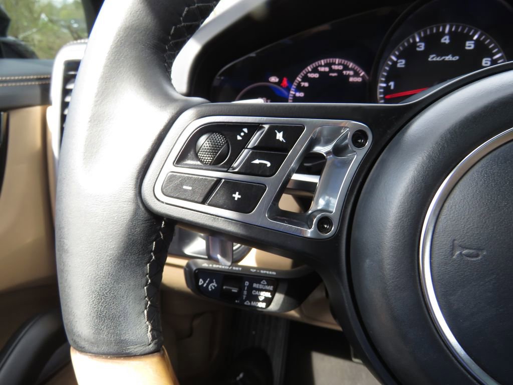 Used 2021 Porsche Cayenne Turbo AWD/4WD image 22