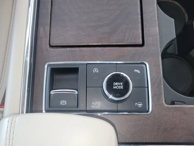 Used 2019 Lincoln Navigator Select w/ Technology Package image 25