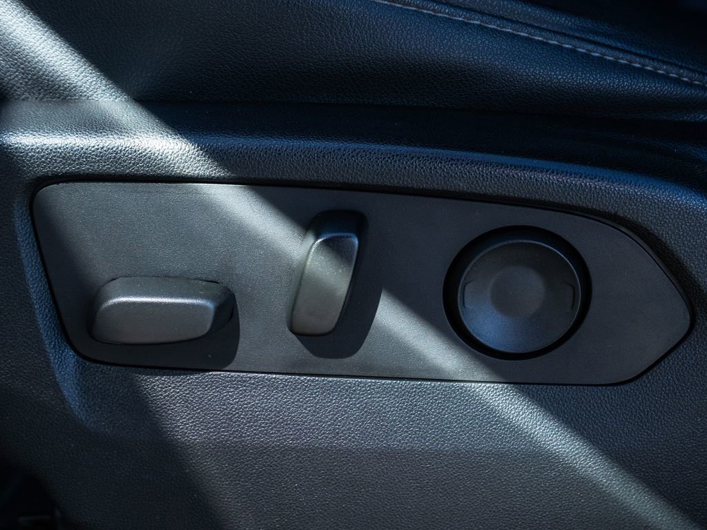 Used 2022 Chevrolet Tahoe Z71 w/ Luxury Package image 28