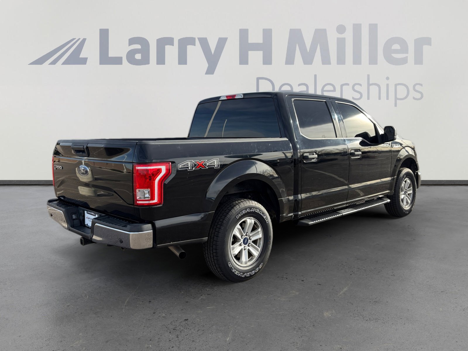 Used 2017 Ford F150 XLT image 6
