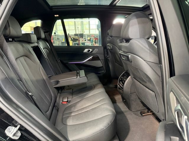Used 2021 BMW X5 xDrive40i w/ Premium Package AWD/4WD image 9
