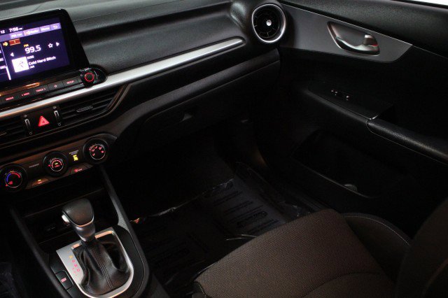 Used 2022 Kia Forte LXS image 24