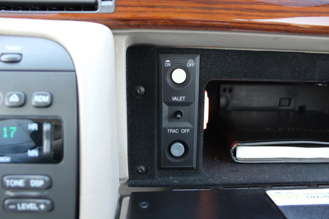 Used 2000 Cadillac Eldorado Touring image 49