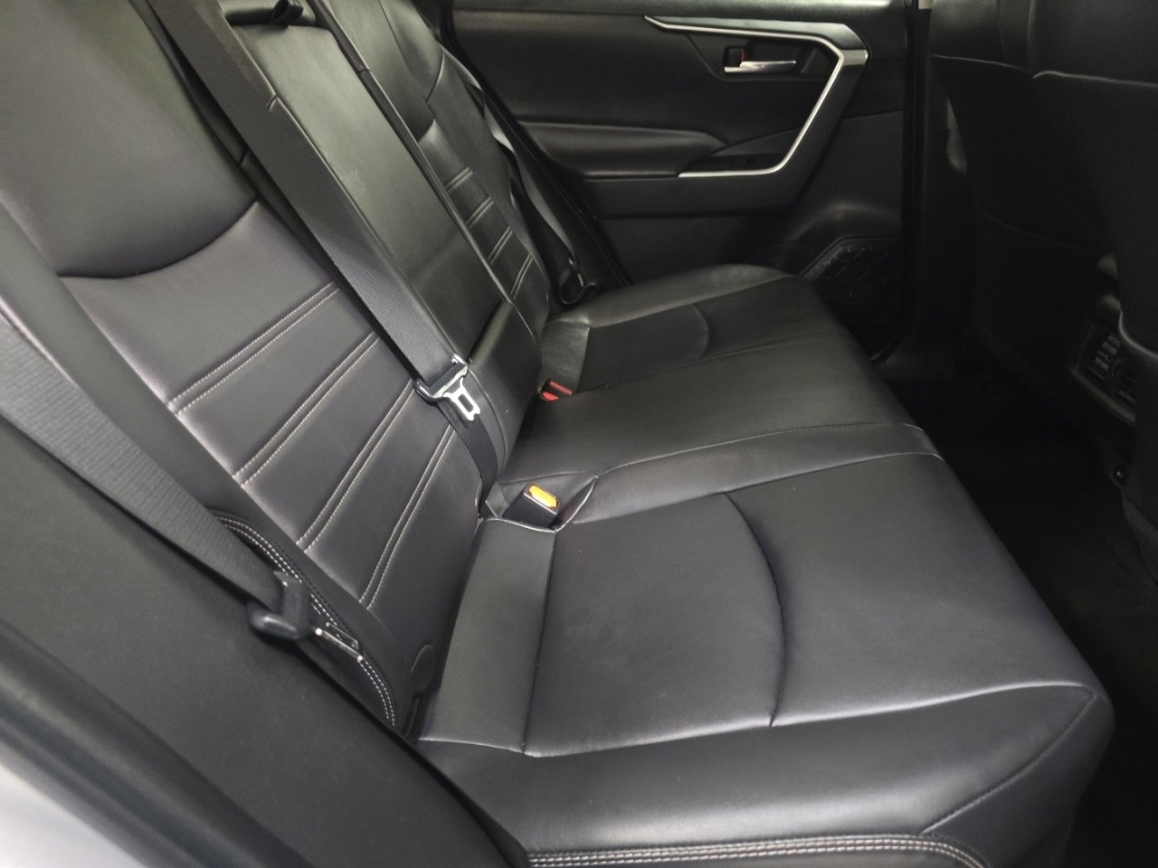 Certified 2022 Toyota RAV4 XLE Premium AWD/4WD image 21