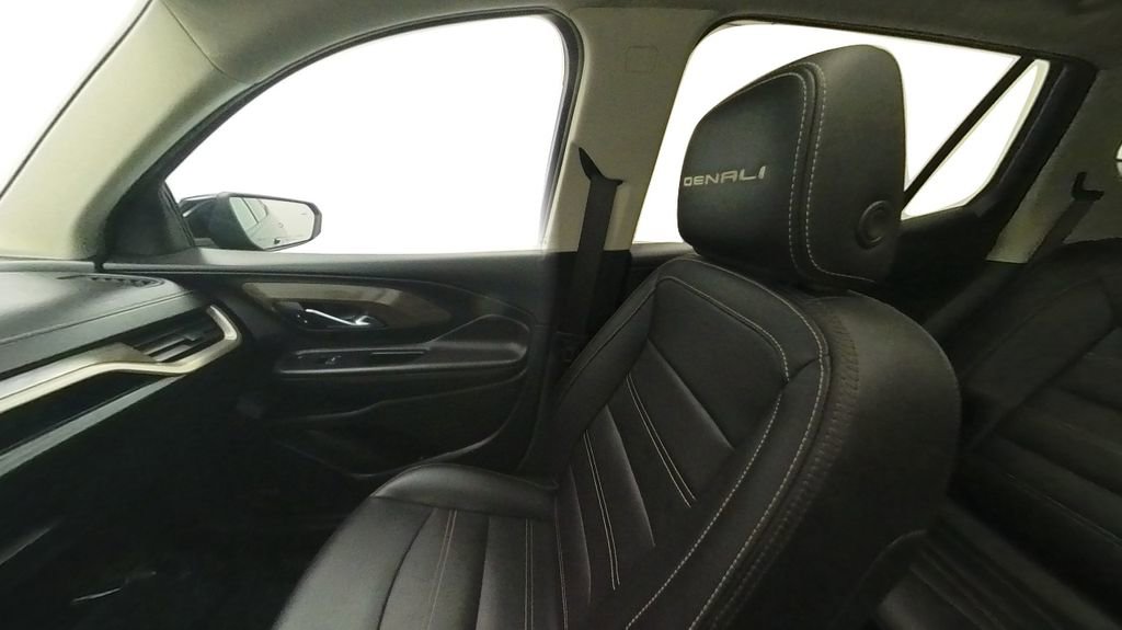 Used 2023 GMC Terrain Denali image 34