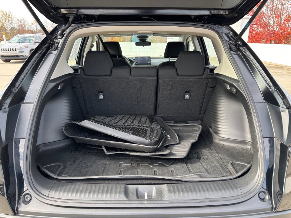 Used 2024 Honda HR-V LX image 17