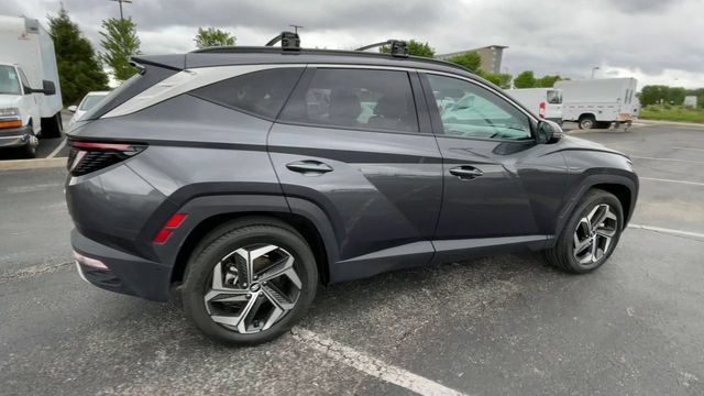 Used 2024 Hyundai Tucson Limited AWD/4WD image 2