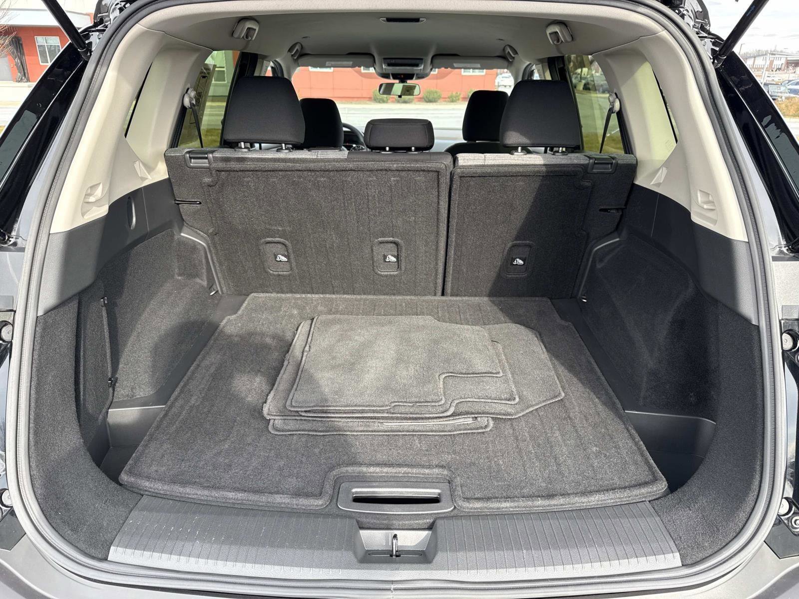 Used 2023 Nissan Rogue SV AWD/4WD image 21