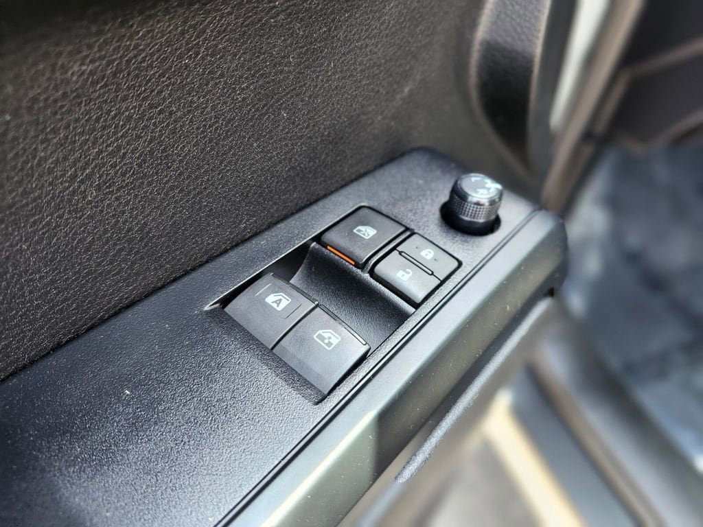 Used 2022 Toyota Tacoma SR w/ SX Package AWD/4WD image 10
