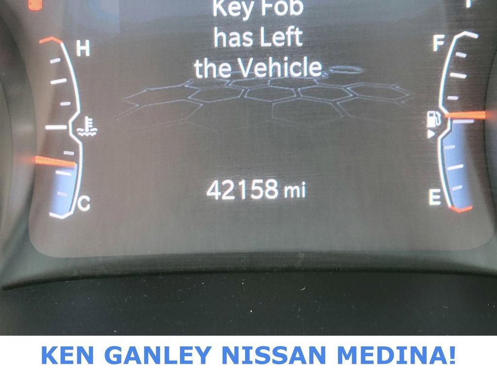 Used 2025 Jeep Compass Limited image 33