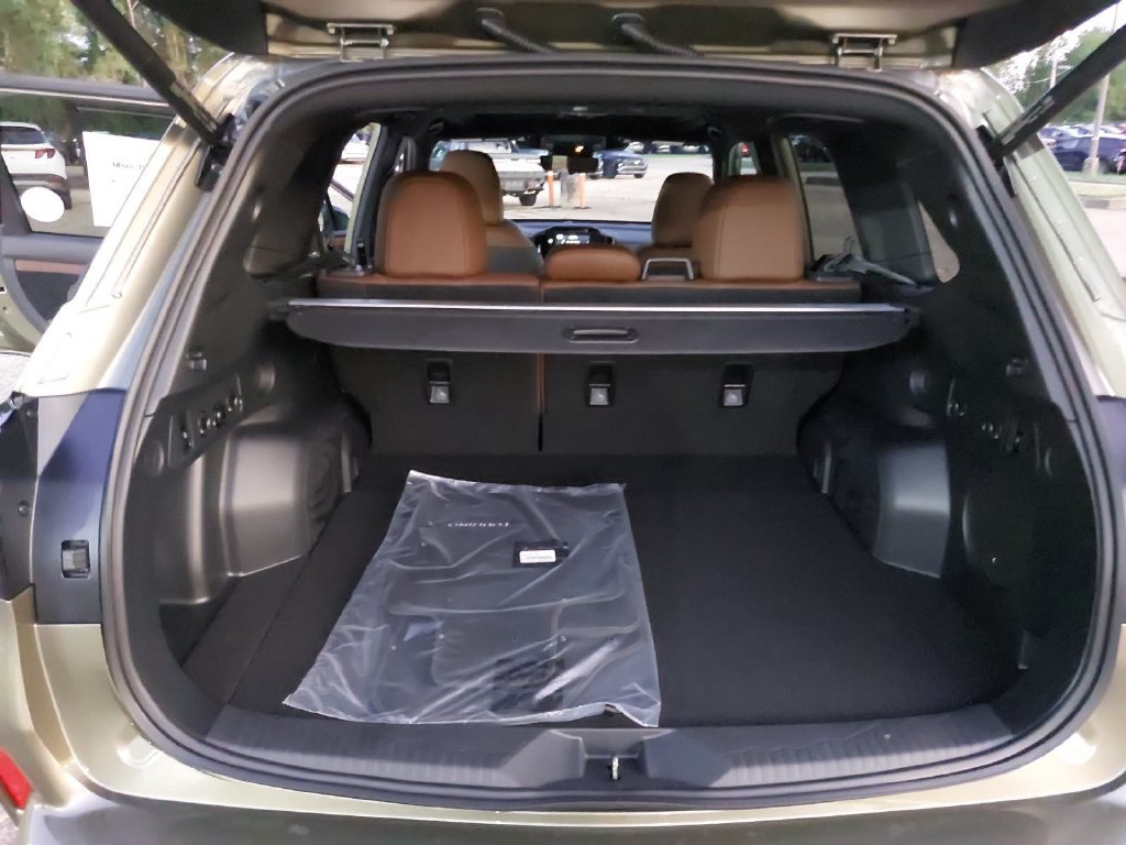 New 2026 Subaru Forester Touring AWD/4WD image 12