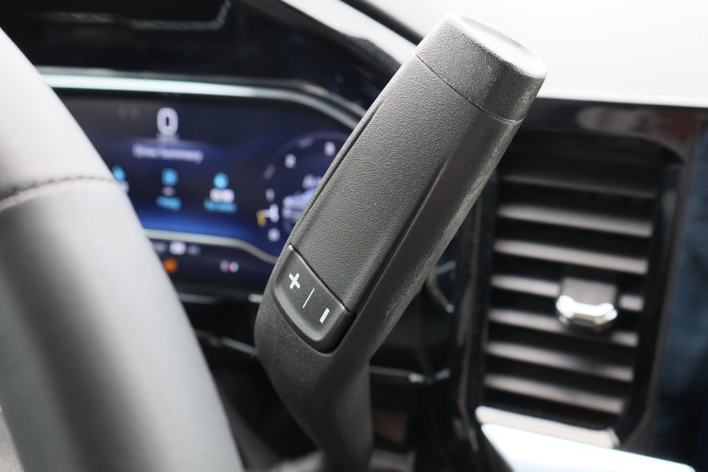 Used 2025 Chevrolet Silverado 2500 LTZ w/ LTZ Plus Package image 19