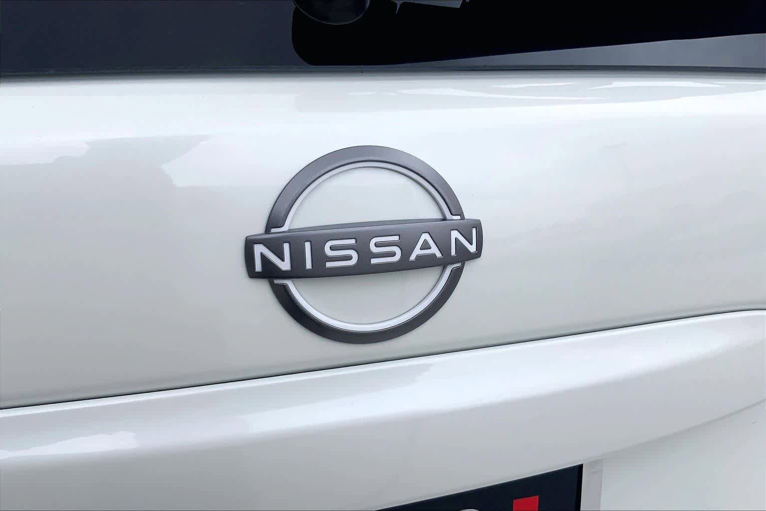 Used 2023 Nissan Murano Platinum w/ Cargo Package image 10