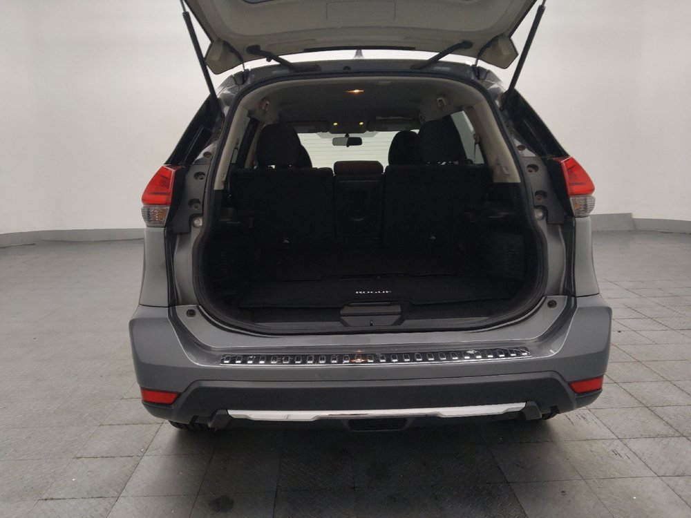 Used 2017 Nissan Rogue SV FWD image 29